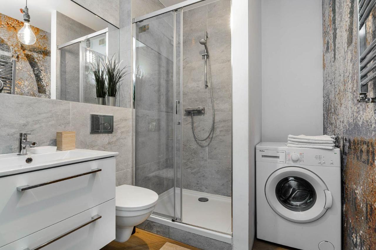 Stylish Apartment In The City Center Of Varsó Kültér fotó