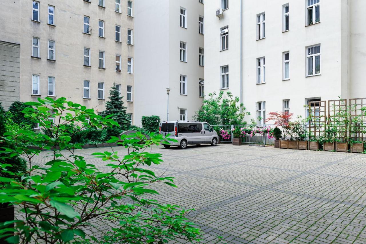 Stylish Apartment In The City Center Of Varsó Kültér fotó
